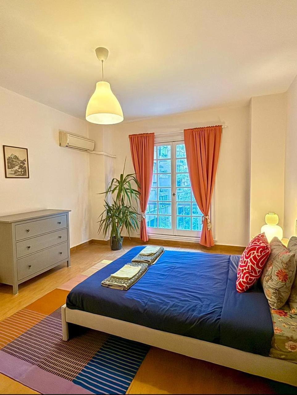 Vibrant Unique Stay - El Zamalek Apartment